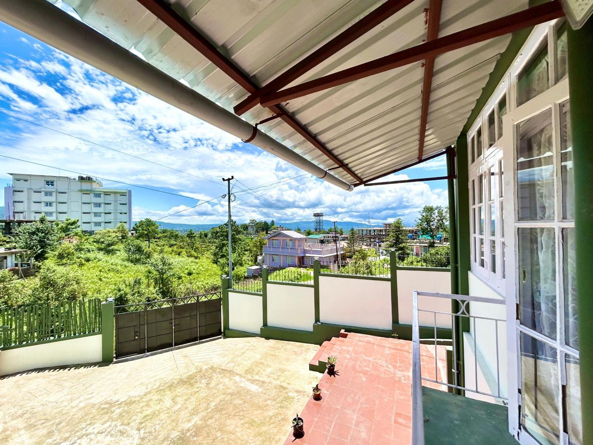 Yepplo Holiday Home - Complimentary Breakfast - 24 Hrs Caretaker & Power Backup 西隆 外观 照片