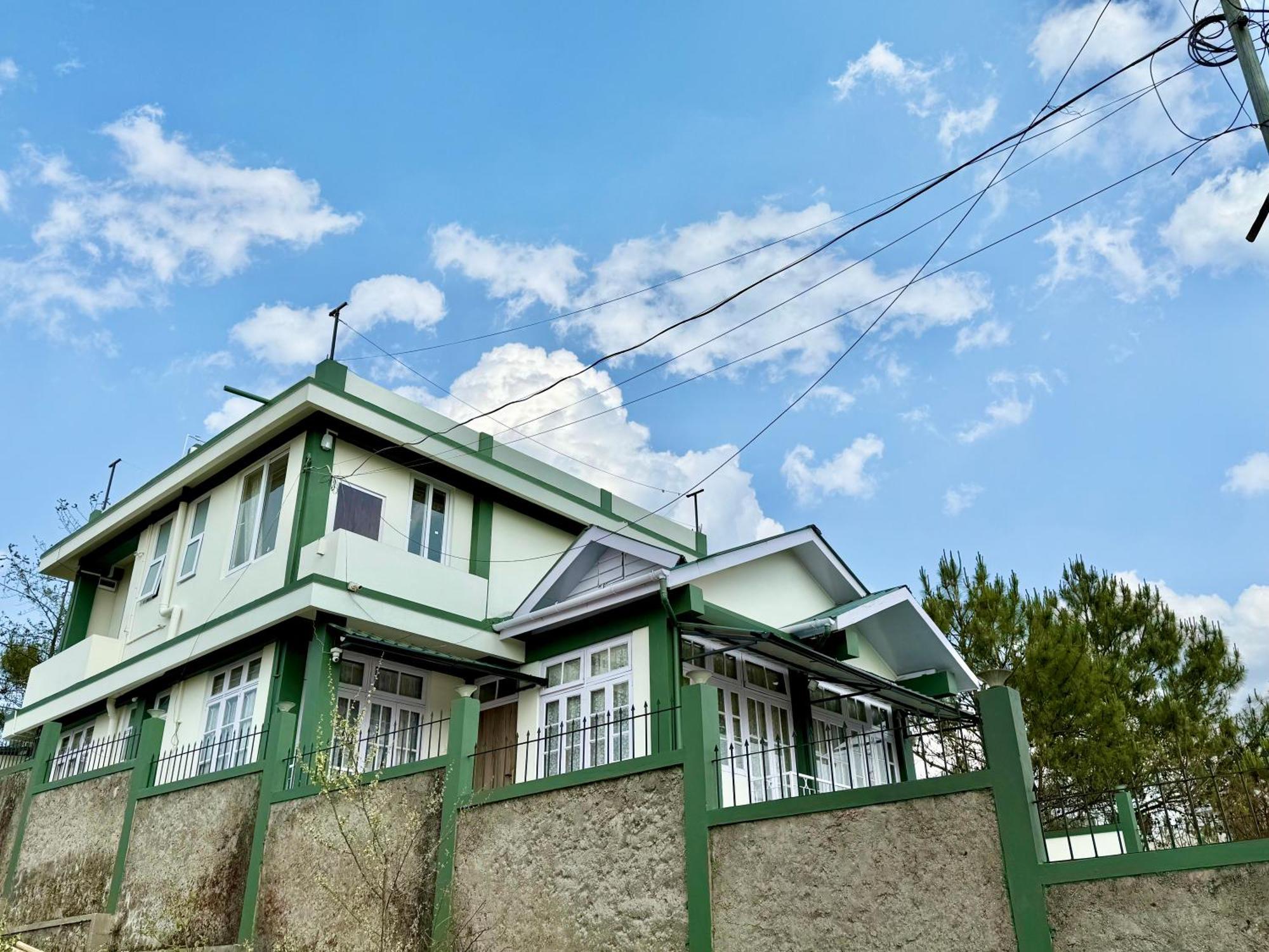 Yepplo Holiday Home - Complimentary Breakfast - 24 Hrs Caretaker & Power Backup 西隆 外观 照片