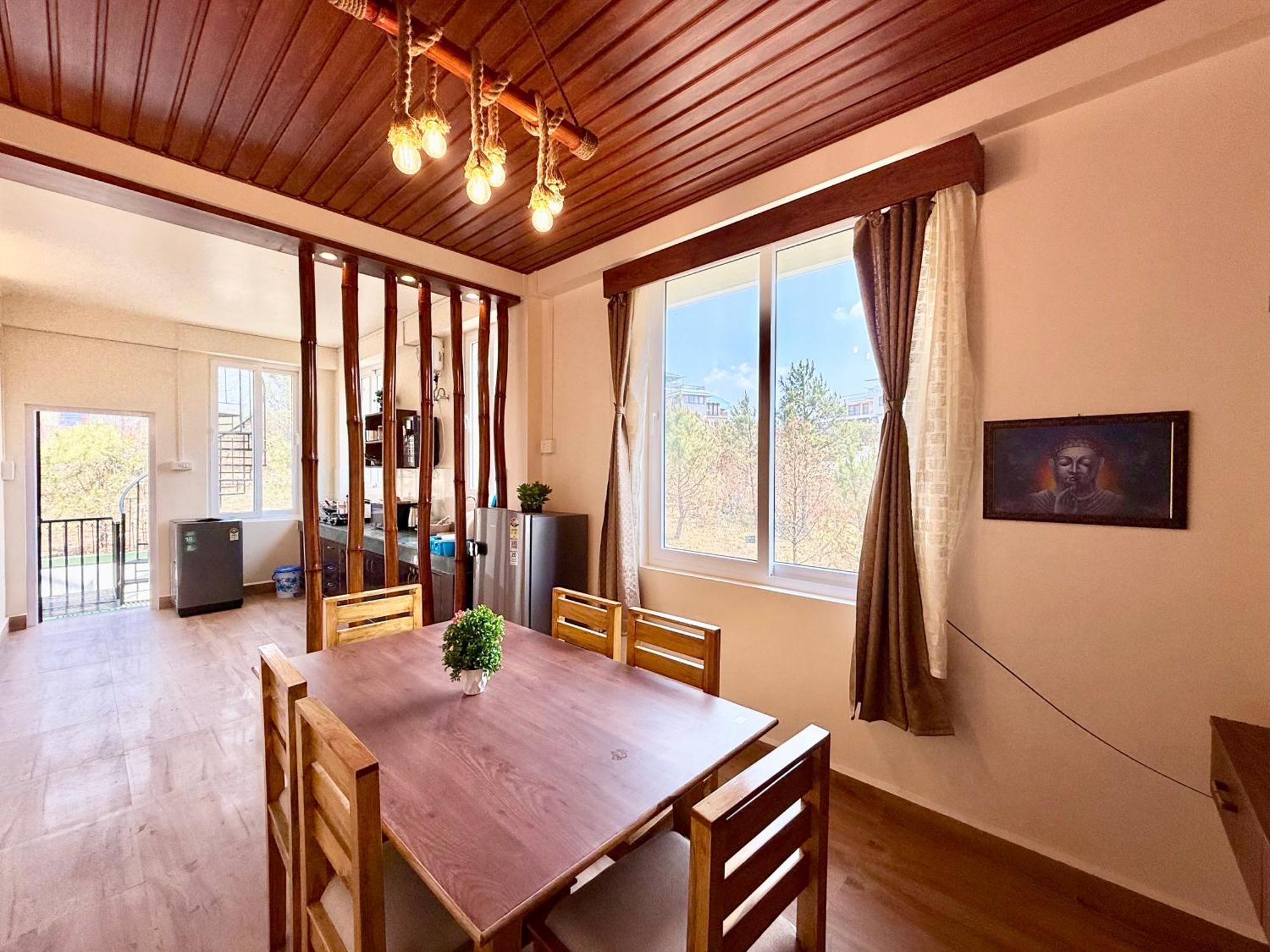 Yepplo Holiday Home - Complimentary Breakfast - 24 Hrs Caretaker & Power Backup 西隆 外观 照片
