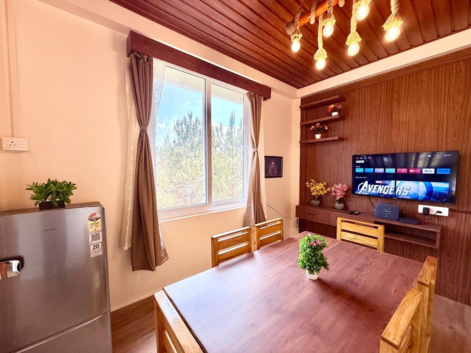 Yepplo Holiday Home - Complimentary Breakfast - 24 Hrs Caretaker & Power Backup 西隆 外观 照片